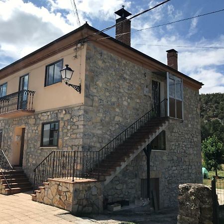 Casa De Pueblo Con Merendero Alquilable Opcionalmente Casarejos Kültér fotó